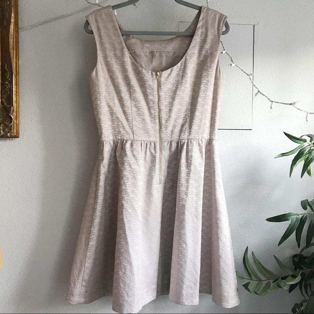 H&M Patterned Dress - Picture 2 of 5